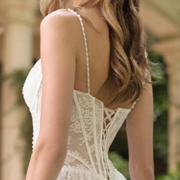 New Off White-Nude Floral Lace Embellished Wedding Tulle Ball Gown CD WL069 - Picture 11 of 13